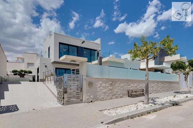 5 chambre Villa/Maison à vendre à San Miguel de Salinas avec piscine - 849 000 € (Ref: 9728565)