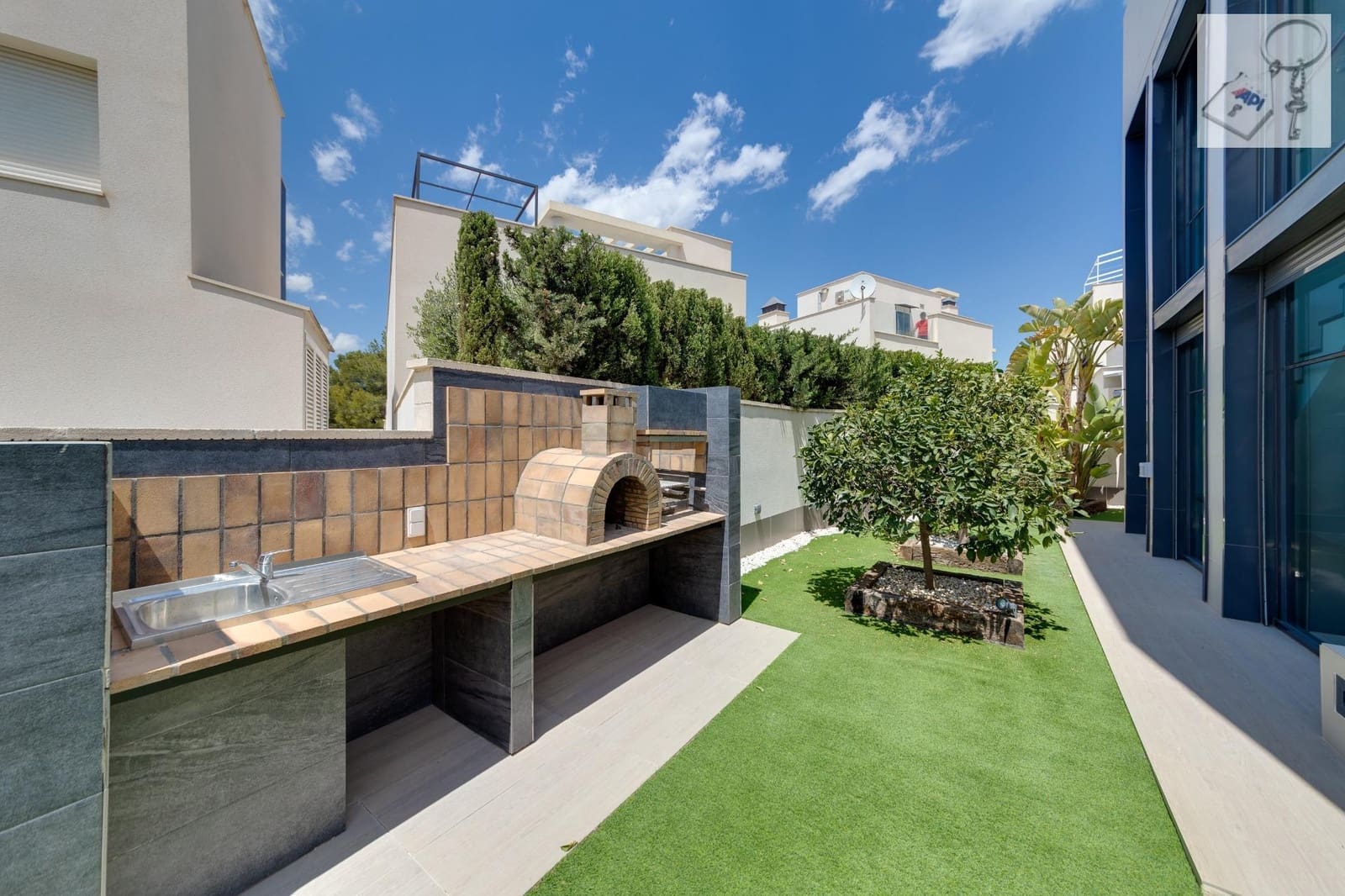 5 chambre Villa/Maison à vendre à San Miguel de Salinas avec piscine - 849 000 € (Ref: 9728565)