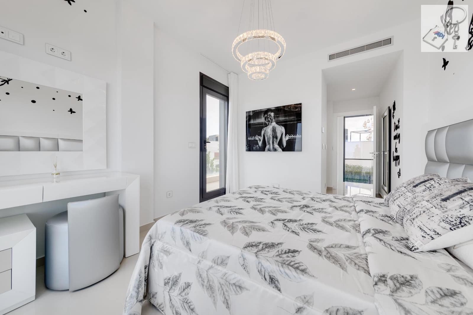 5 chambre Villa/Maison à vendre à San Miguel de Salinas avec piscine - 849 000 € (Ref: 9728565)