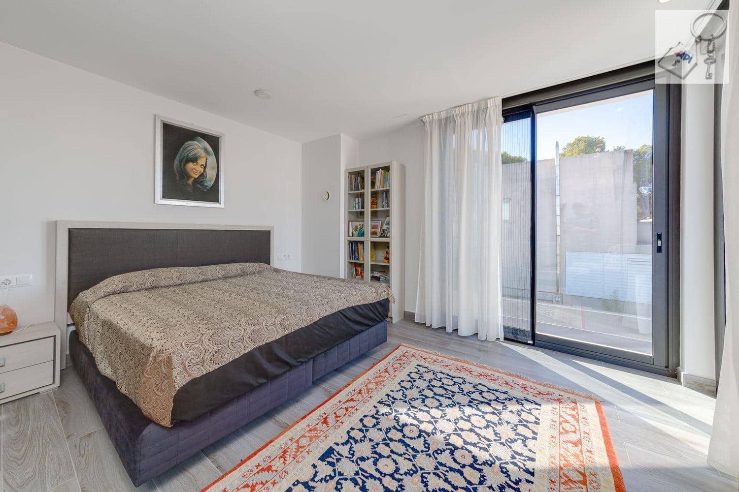 3 sypialnia Willa na sprzedaż w Torrevieja z basenem - 1 275 000 € (Ref: 9728566)