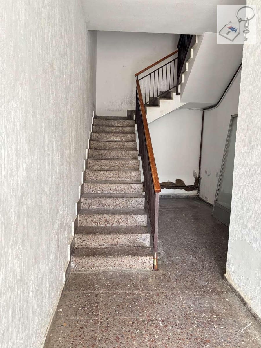 3 bedroom Beach Apartment for sale in Pilar de la Horadada - € 109,000 (Ref: 9755313)