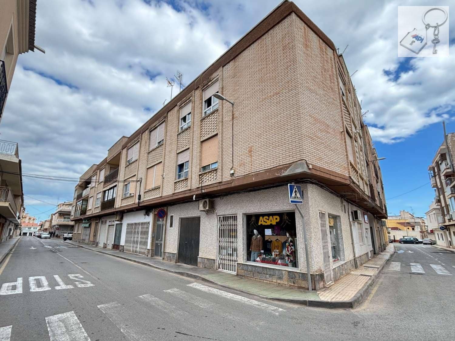 3 bedroom Beach Apartment for sale in Pilar de la Horadada - € 109,000 (Ref: 9755313)