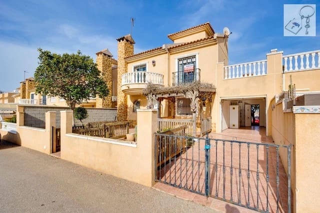 4 sovrum Villa till salu i Aguas Nuevas, Torrevieja med pool garage - 289 000 € (Ref: 9755314)