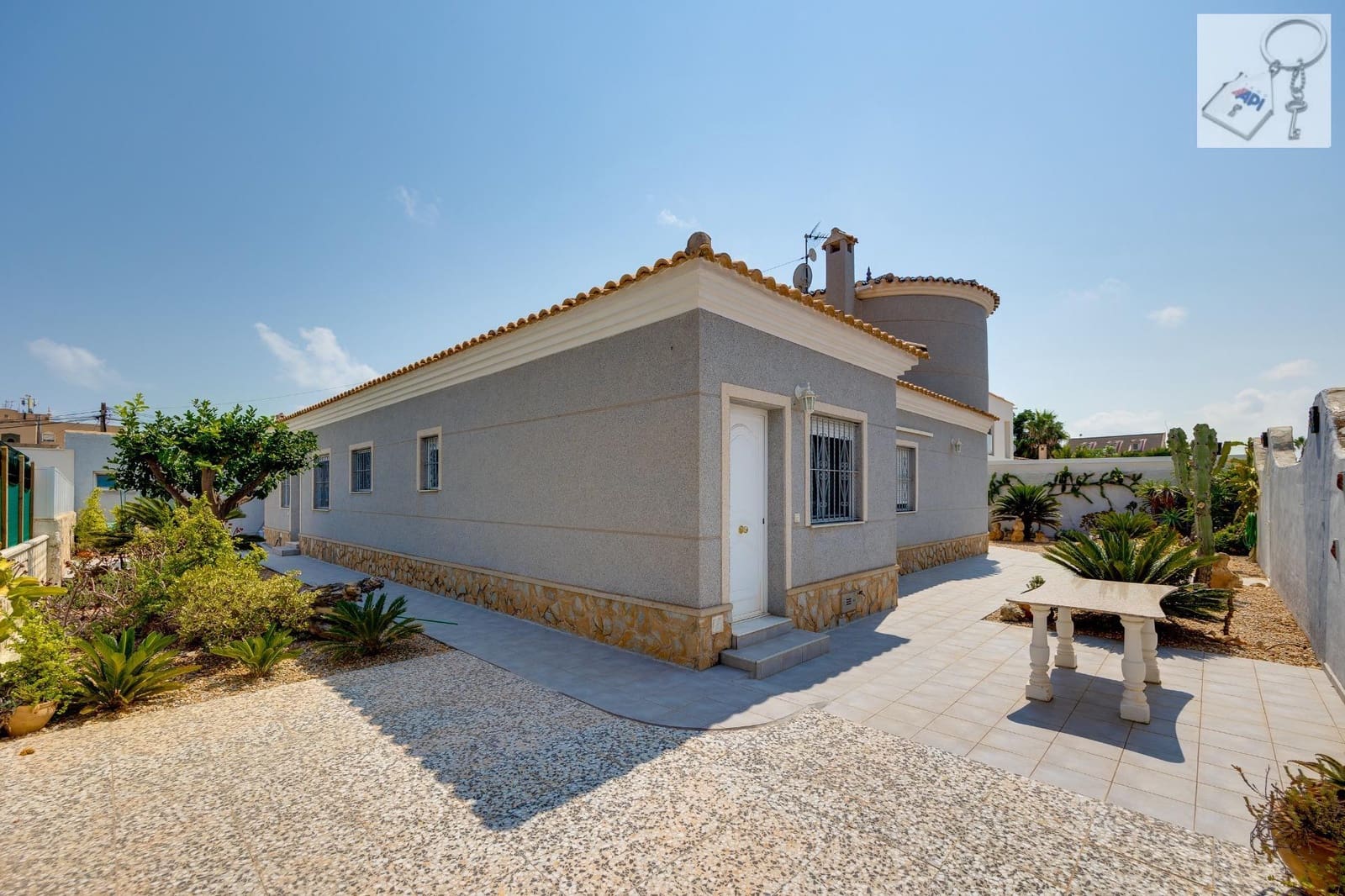 4 bedroom Villa for sale in Orihuela with pool - € 645,000 (Ref: 9790227)