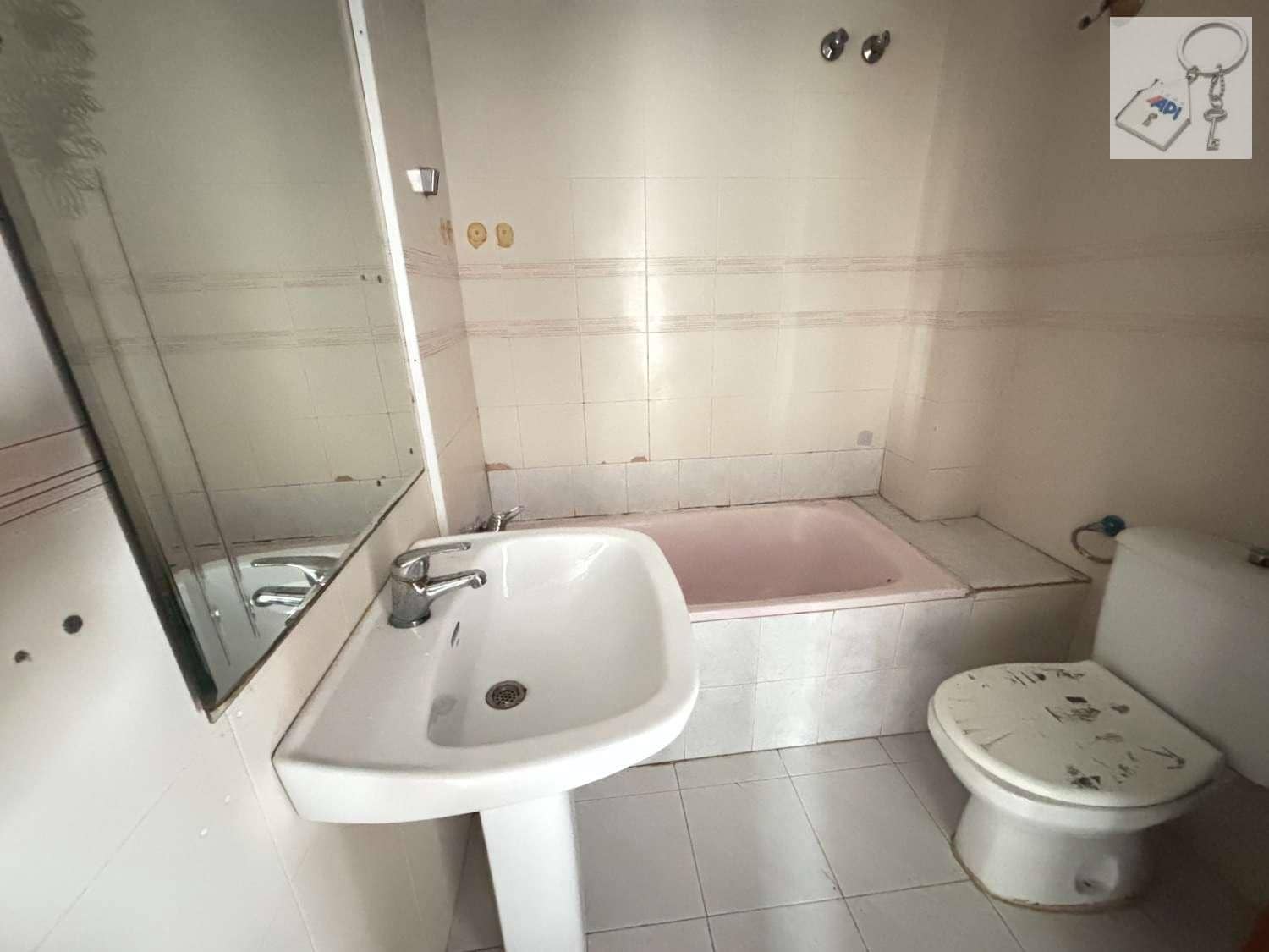 3 bedroom Flat for sale in El Chaparral - € 195,000 (Ref: 9806074)