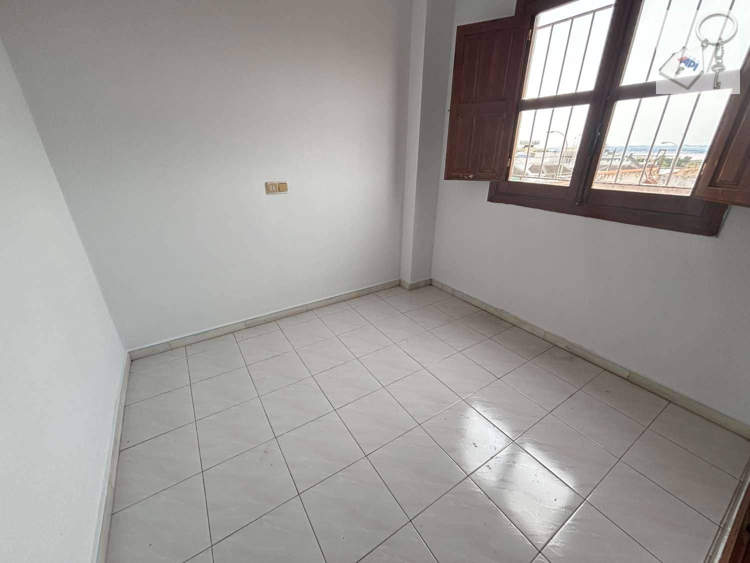 3 bedroom Flat for sale in El Chaparral - € 195,000 (Ref: 9806074)