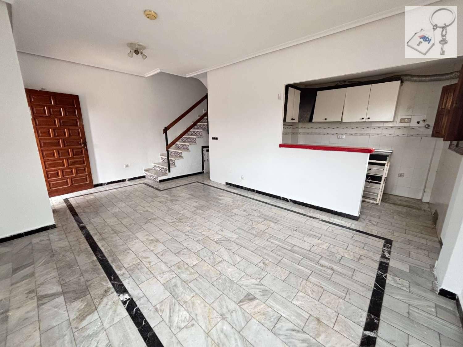 3 bedroom Flat for sale in El Chaparral - € 195,000 (Ref: 9806074)