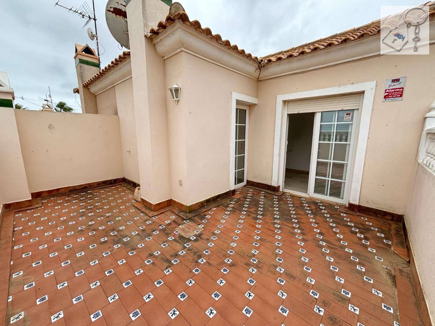 3 bedroom Flat for sale in Orihuela Costa with pool garage - € 212,500 (Ref: 9806075)