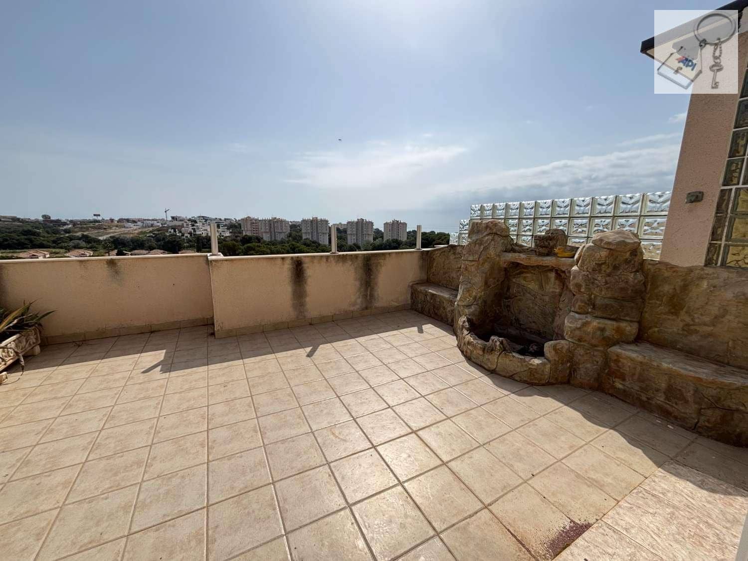 2 slaapkamer Flat te koop in Campoamor met zwembad garage - € 282.150 (Ref: 9807643)