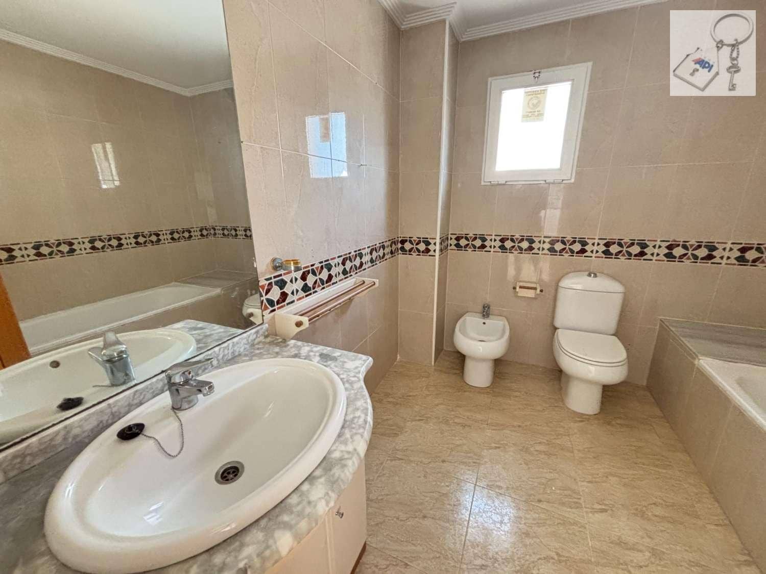 2 slaapkamer Flat te koop in Campoamor met zwembad garage - € 282.150 (Ref: 9807643)