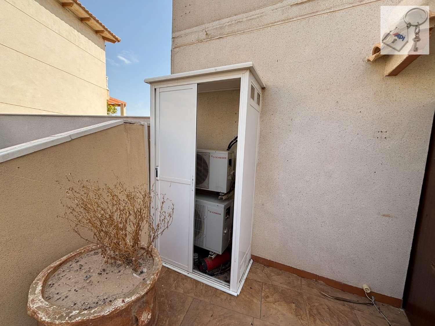 2 slaapkamer Flat te koop in Campoamor met zwembad garage - € 282.150 (Ref: 9807643)