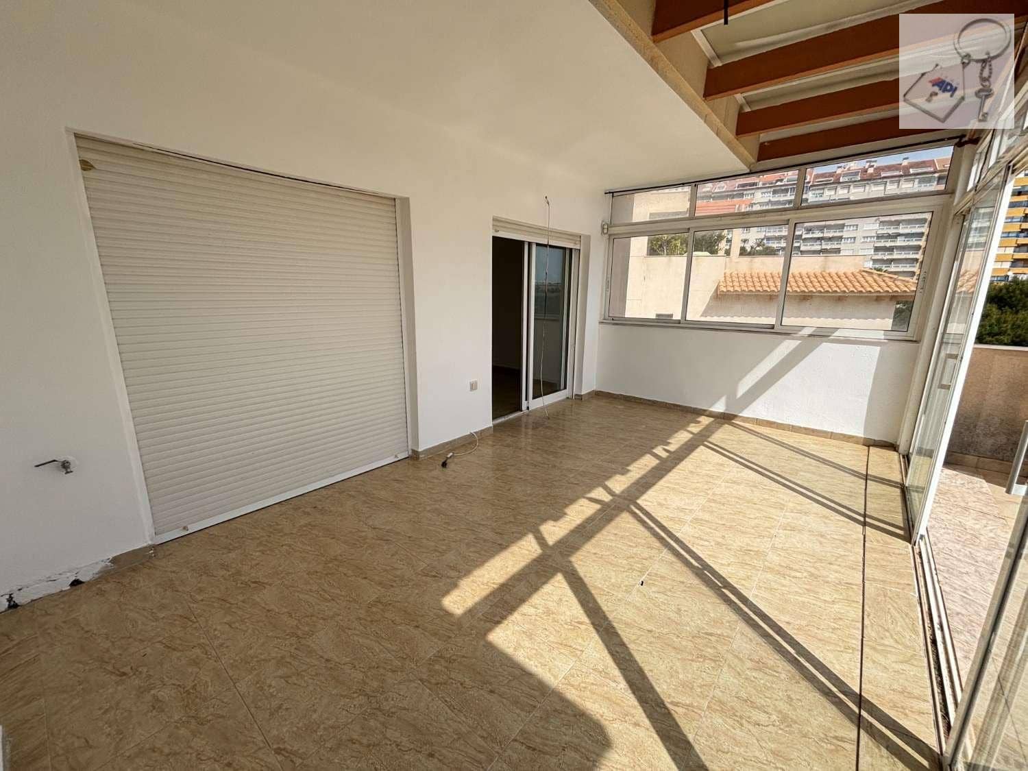 2 slaapkamer Flat te koop in Campoamor met zwembad garage - € 282.150 (Ref: 9807643)