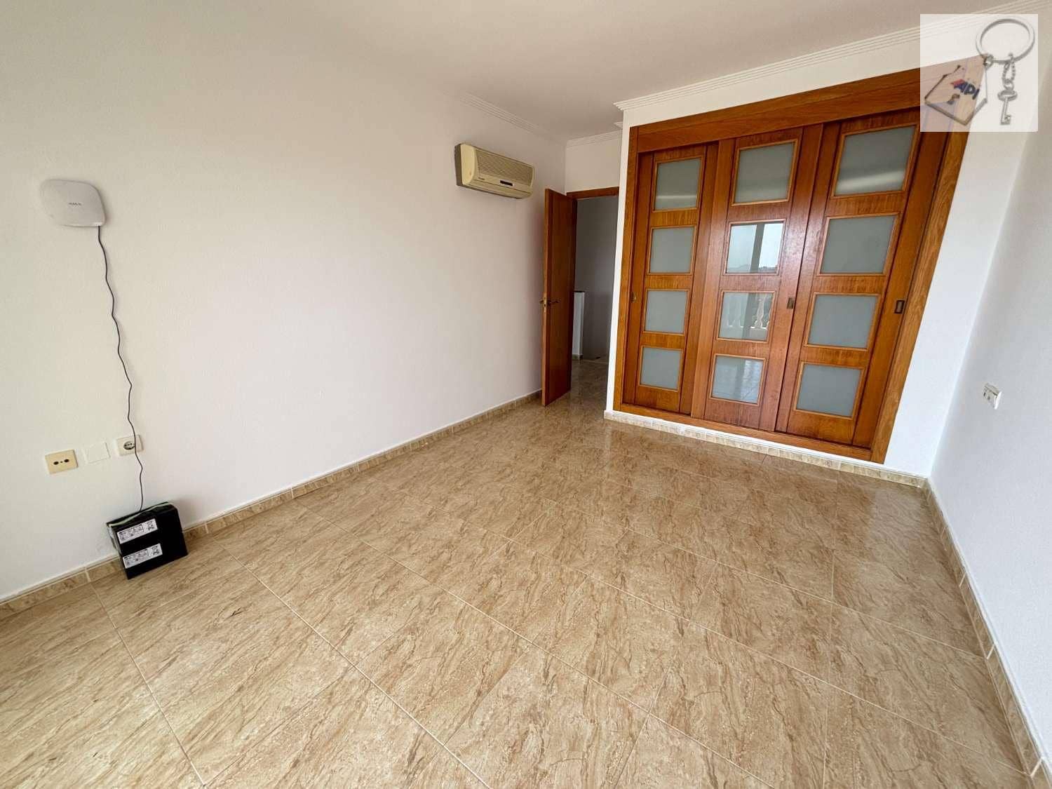 2 slaapkamer Flat te koop in Campoamor met zwembad garage - € 282.150 (Ref: 9807643)