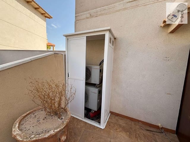 2 slaapkamer Flat te koop in Dehesa de Campoamor, Orihuela met zwembad garage - € 282.150 (Ref: 9807643)