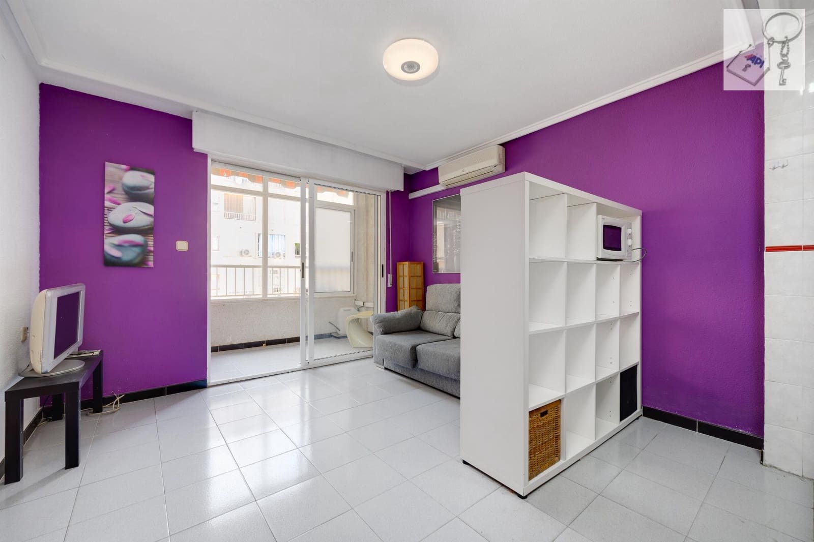 1 chambre Appartement à vendre à Torrevieja avec piscine - 99 990 € (Ref: 9815473)