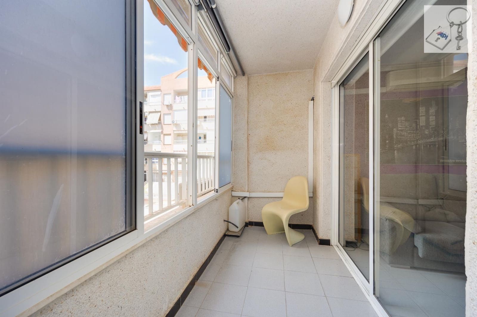1 chambre Appartement à vendre à Torrevieja avec piscine - 99 990 € (Ref: 9815473)
