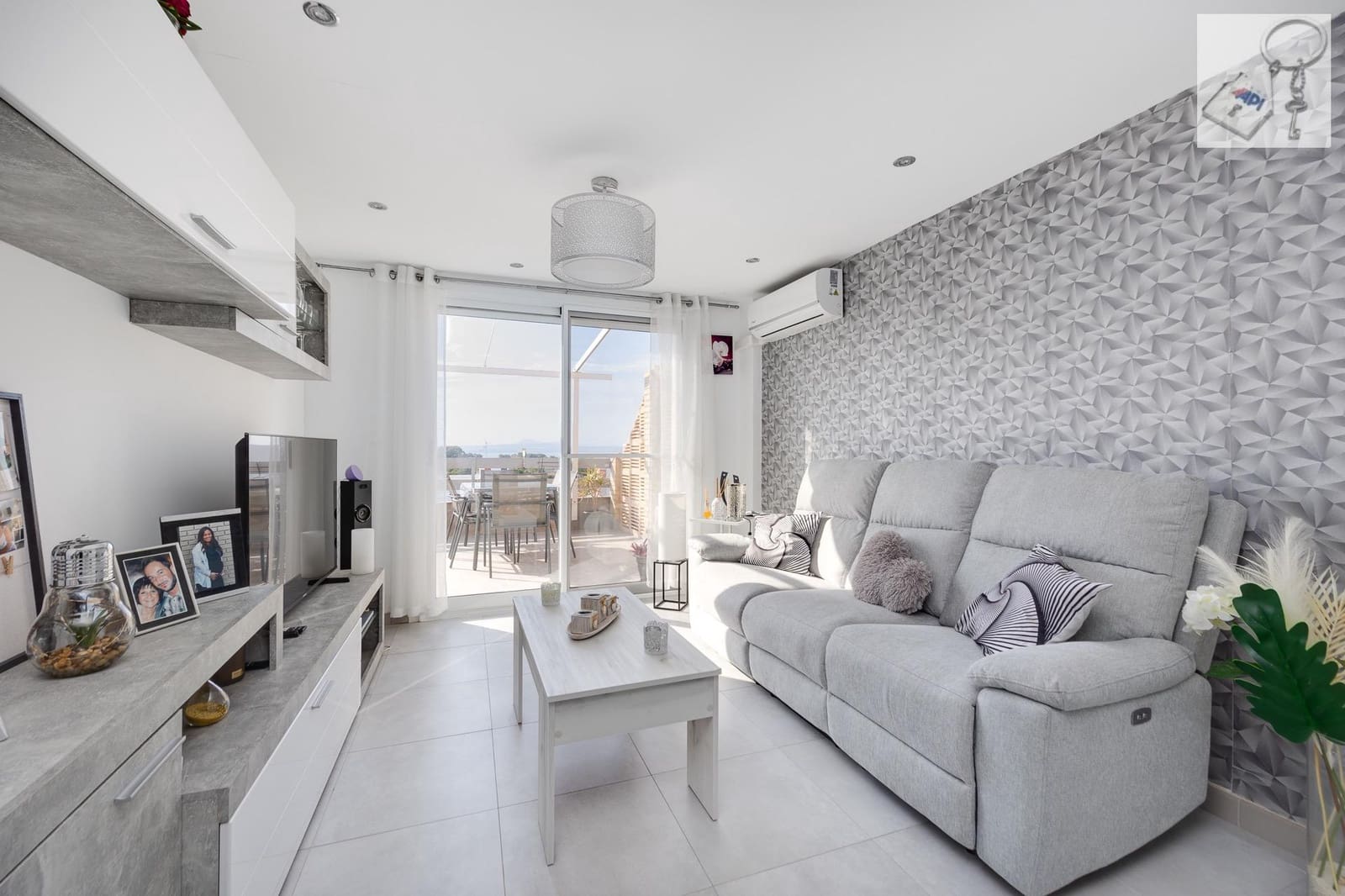 3 soverom Penthouse til salgs i Torrevieja - € 299 000 (Ref: 9821988)