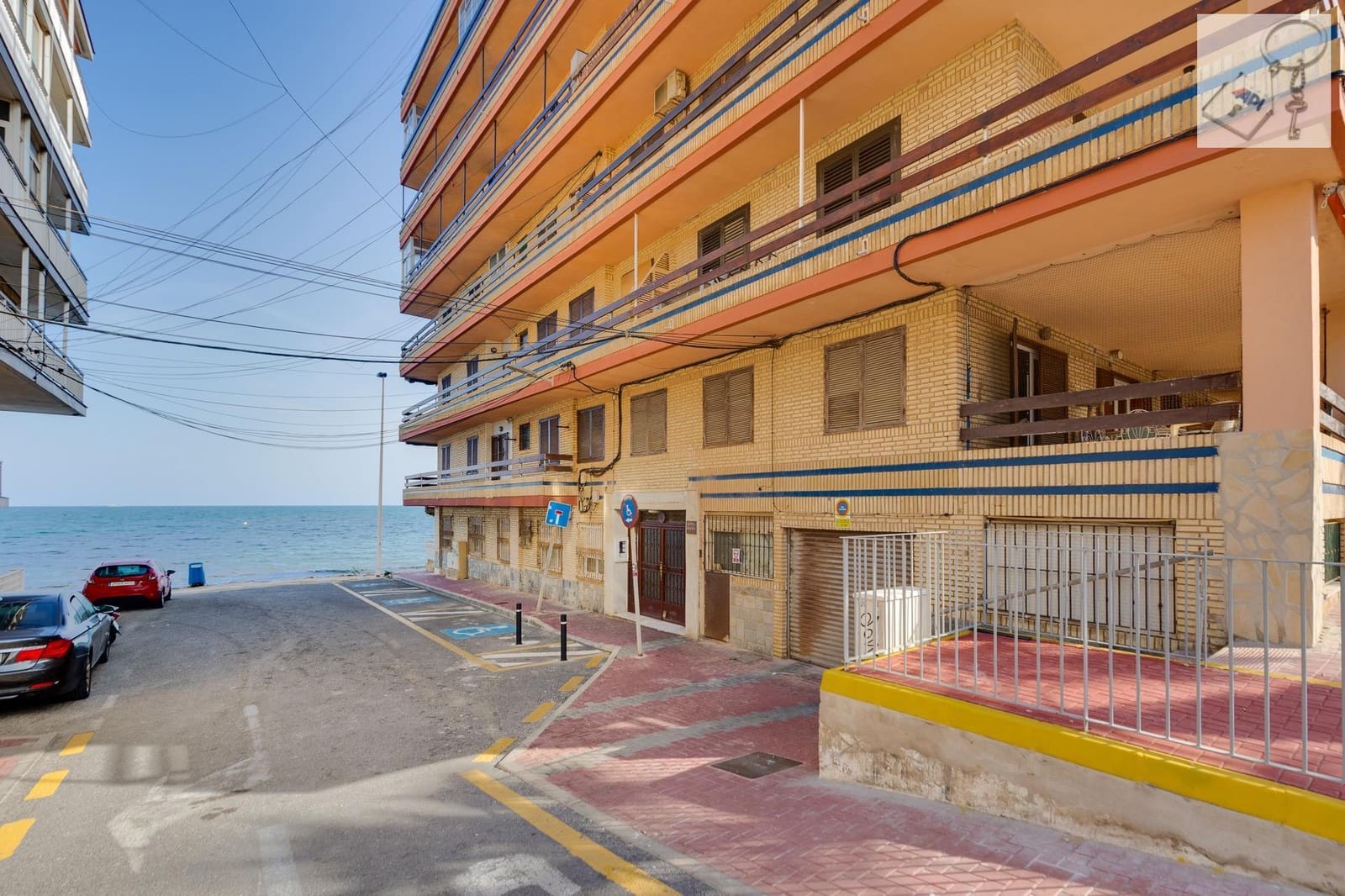 3 soverom Penthouse til salgs i Torrevieja - € 299 000 (Ref: 9821988)