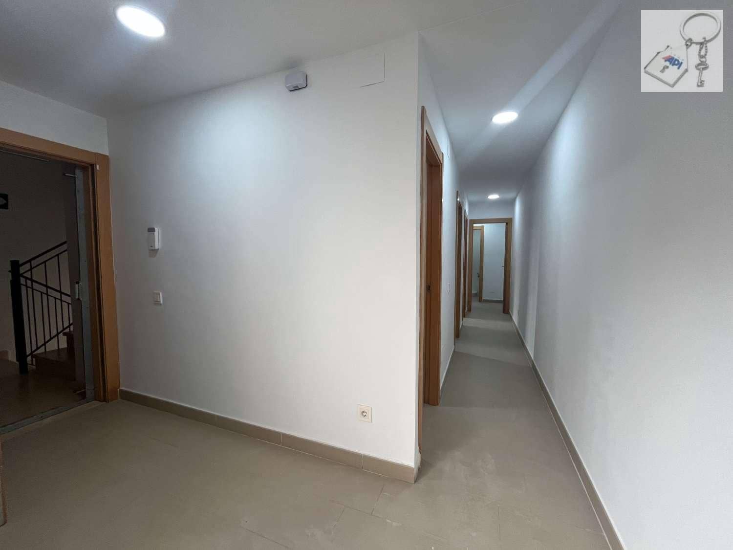 2 chambre Appartement de Plage à vendre à Guardamar del Segura avec garage - 190 000 € (Ref: 9826154)