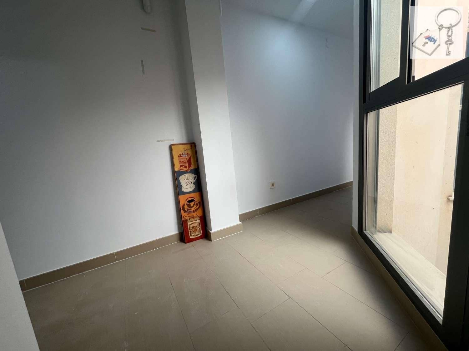 2 chambre Appartement de Plage à vendre à Guardamar del Segura avec garage - 190 000 € (Ref: 9826154)