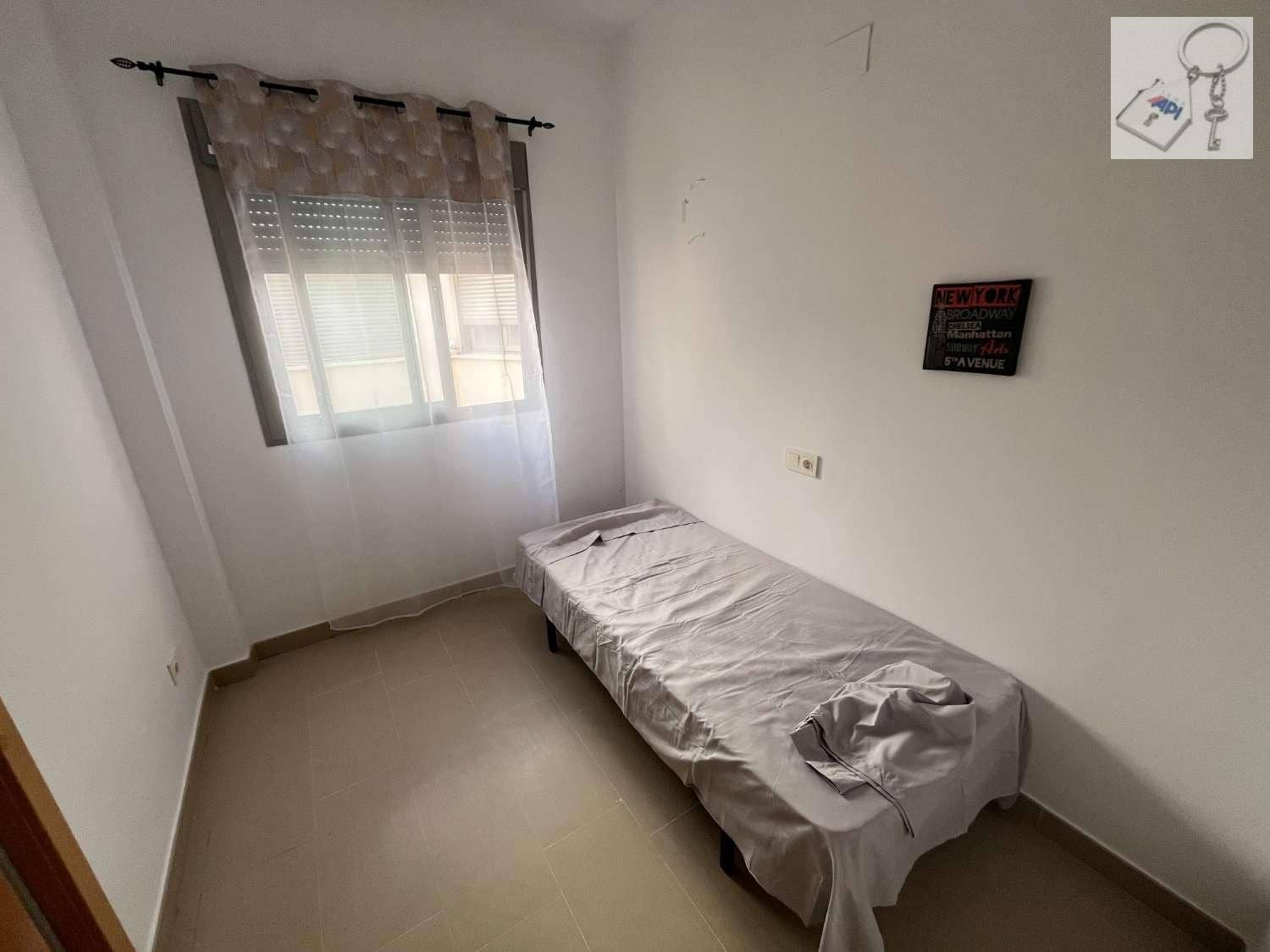 2 chambre Appartement de Plage à vendre à Guardamar del Segura avec garage - 190 000 € (Ref: 9826154)