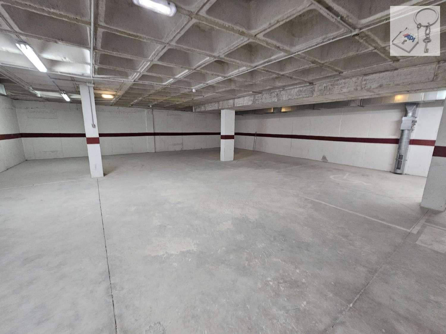2 chambre Appartement de Plage à vendre à Guardamar del Segura avec garage - 190 000 € (Ref: 9826154)