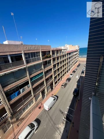2 chambre Appartement de Plage à vendre à Guardamar Playa, Guardamar del Segura avec garage - 190 000 € (Ref: 9826156)