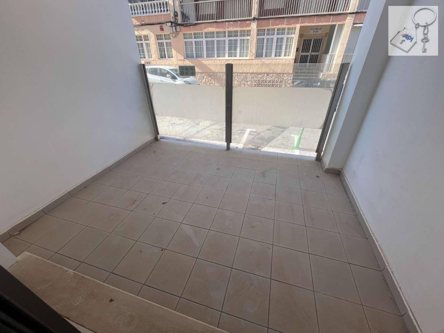 2 chambre Appartement de Plage à vendre à Guardamar del Segura avec garage - 190 000 € (Ref: 9826156)