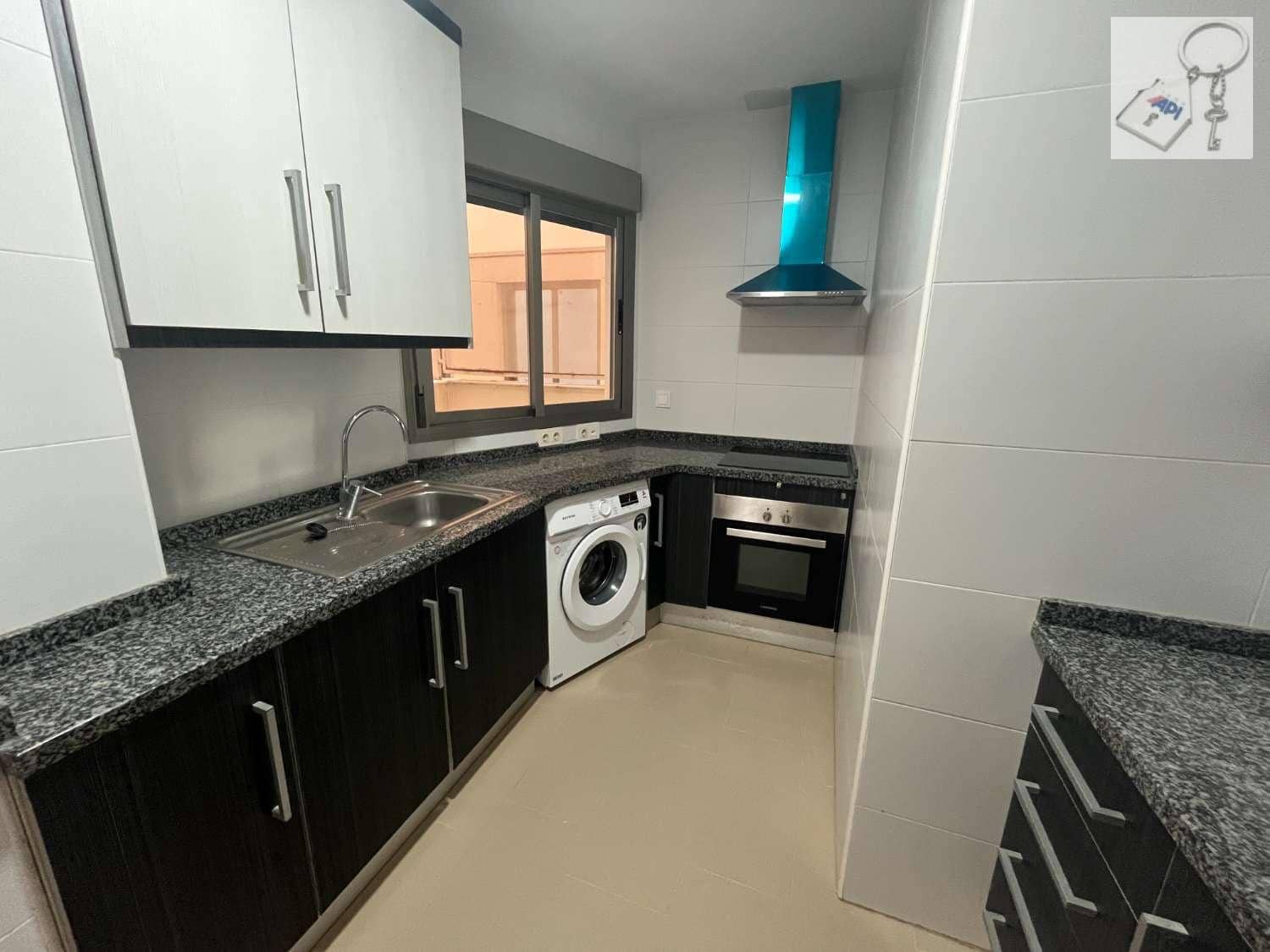 2 chambre Appartement de Plage à vendre à Guardamar del Segura avec garage - 190 000 € (Ref: 9826156)