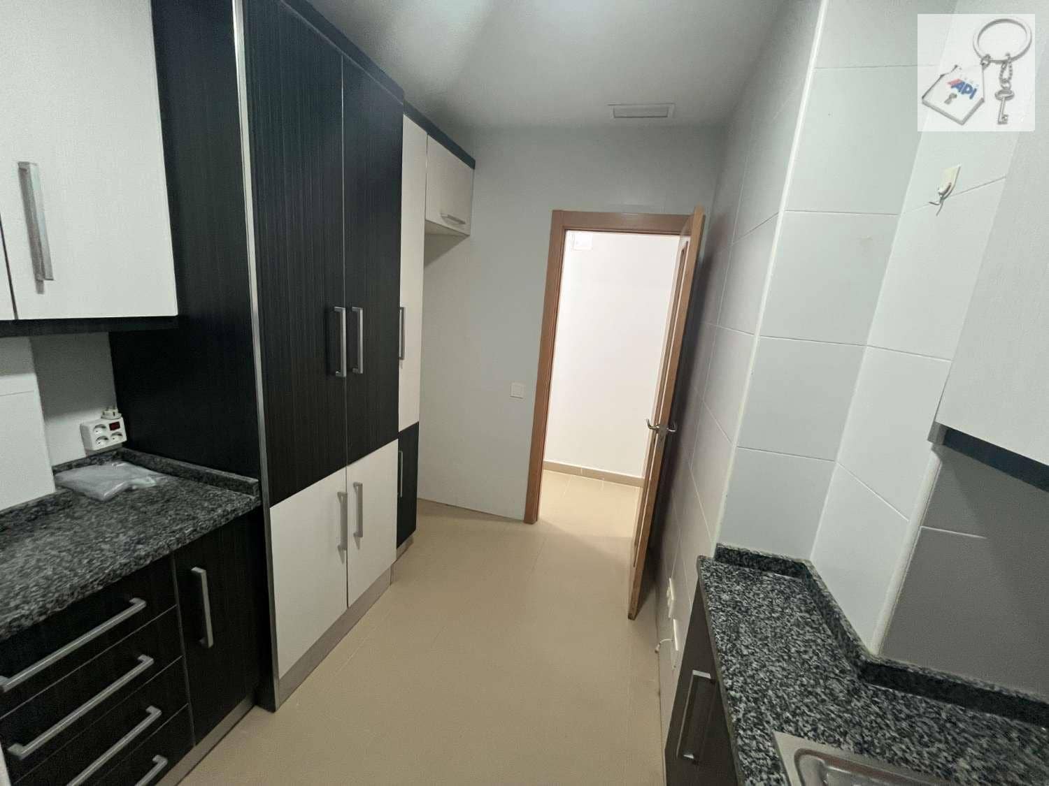 2 chambre Appartement de Plage à vendre à Guardamar del Segura avec garage - 190 000 € (Ref: 9826156)