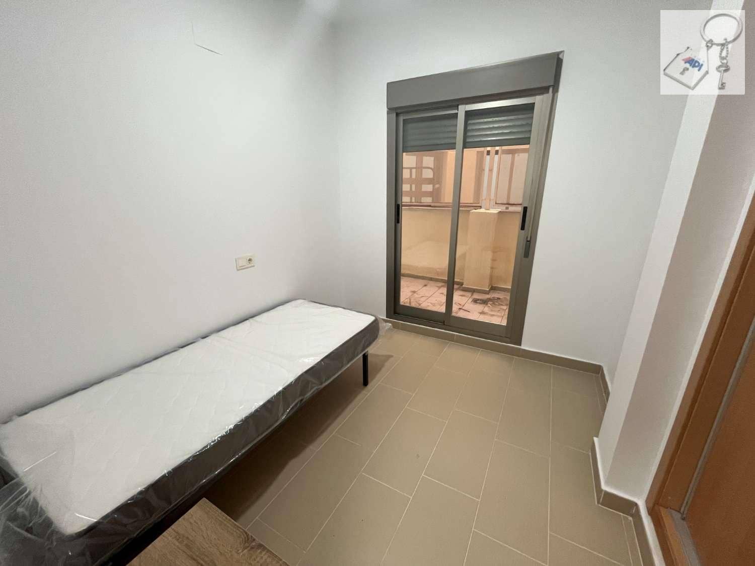 2 chambre Appartement de Plage à vendre à Guardamar del Segura avec garage - 190 000 € (Ref: 9826156)