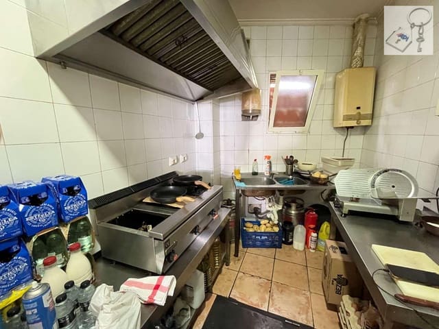 Comercial para venda em Nueva Torrevieja, Torrevieja - 180 000 € (Ref: 9828253)