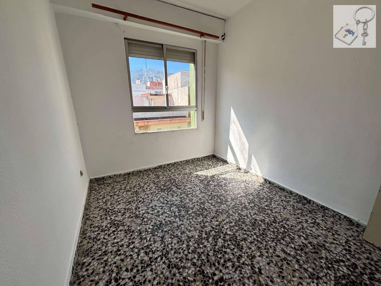 3 sovrum Lägenhet till salu i Denia - 185 000 € (Ref: 9854886)