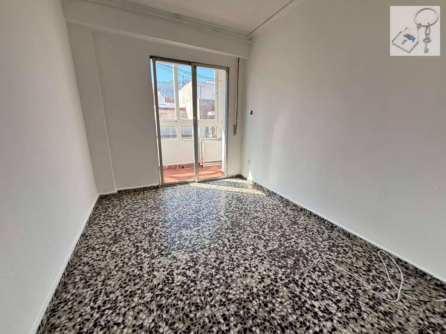 3 sovrum Lägenhet till salu i Denia - 185 000 € (Ref: 9854886)