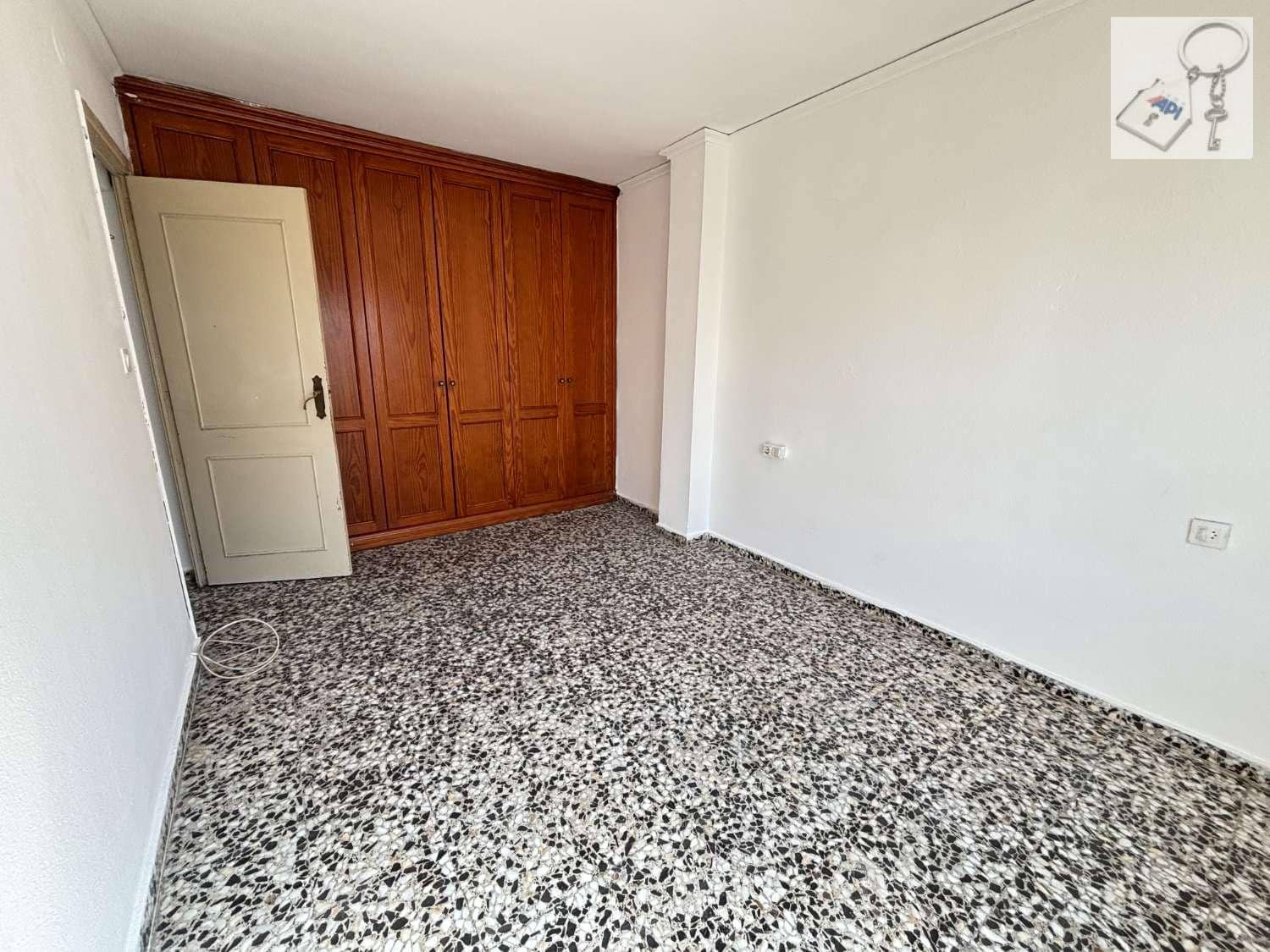 3 sovrum Lägenhet till salu i Denia - 185 000 € (Ref: 9854886)