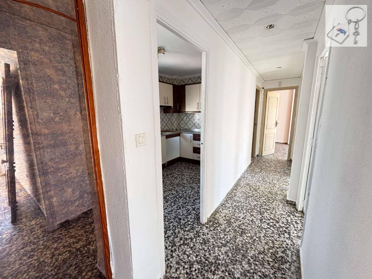 3 sovrum Lägenhet till salu i Denia - 185 000 € (Ref: 9854886)