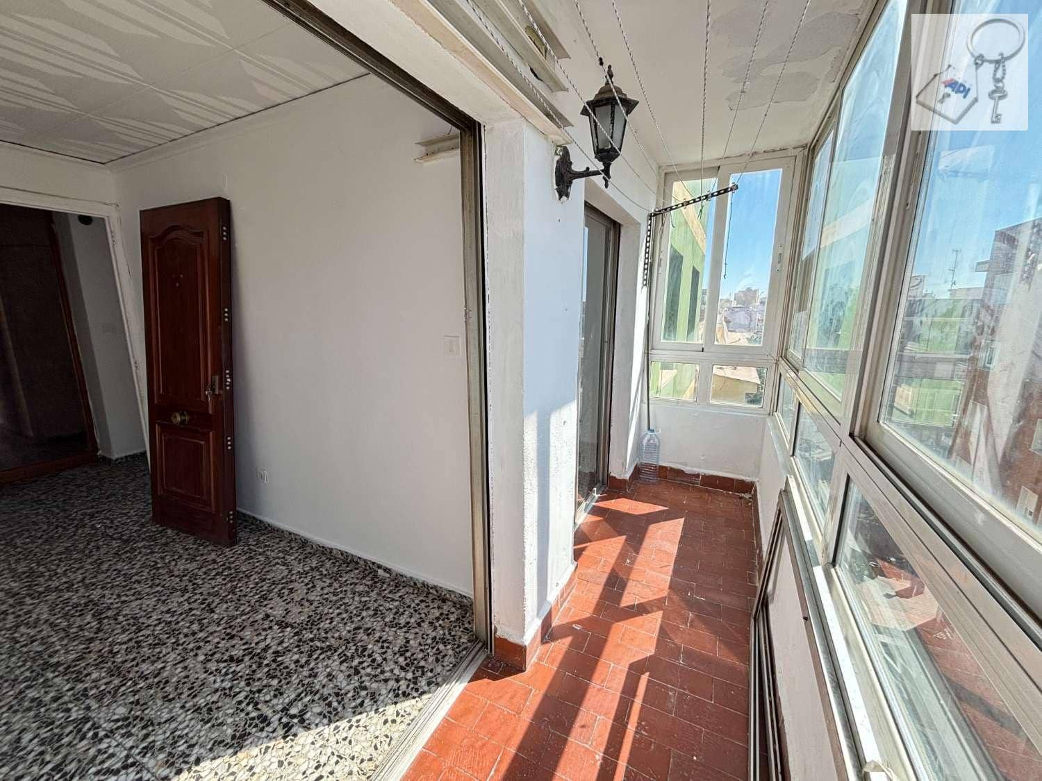 3 sovrum Lägenhet till salu i Denia - 185 000 € (Ref: 9854886)