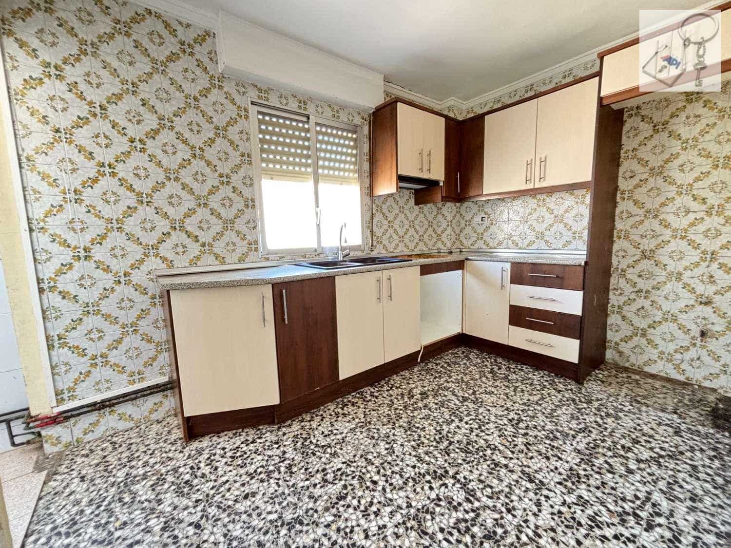 3 sovrum Lägenhet till salu i Denia - 185 000 € (Ref: 9854886)
