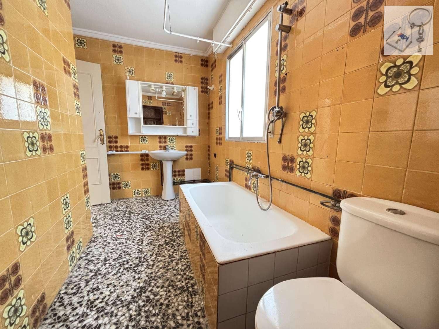 3 sovrum Lägenhet till salu i Denia - 185 000 € (Ref: 9854886)