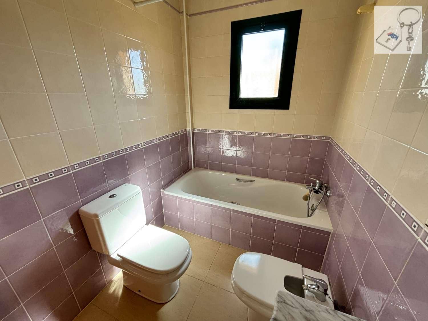 3 soverom Rekkehus til salgs i Almoradi med svømmebasseng garasje - € 218 500 (Ref: 9854887)