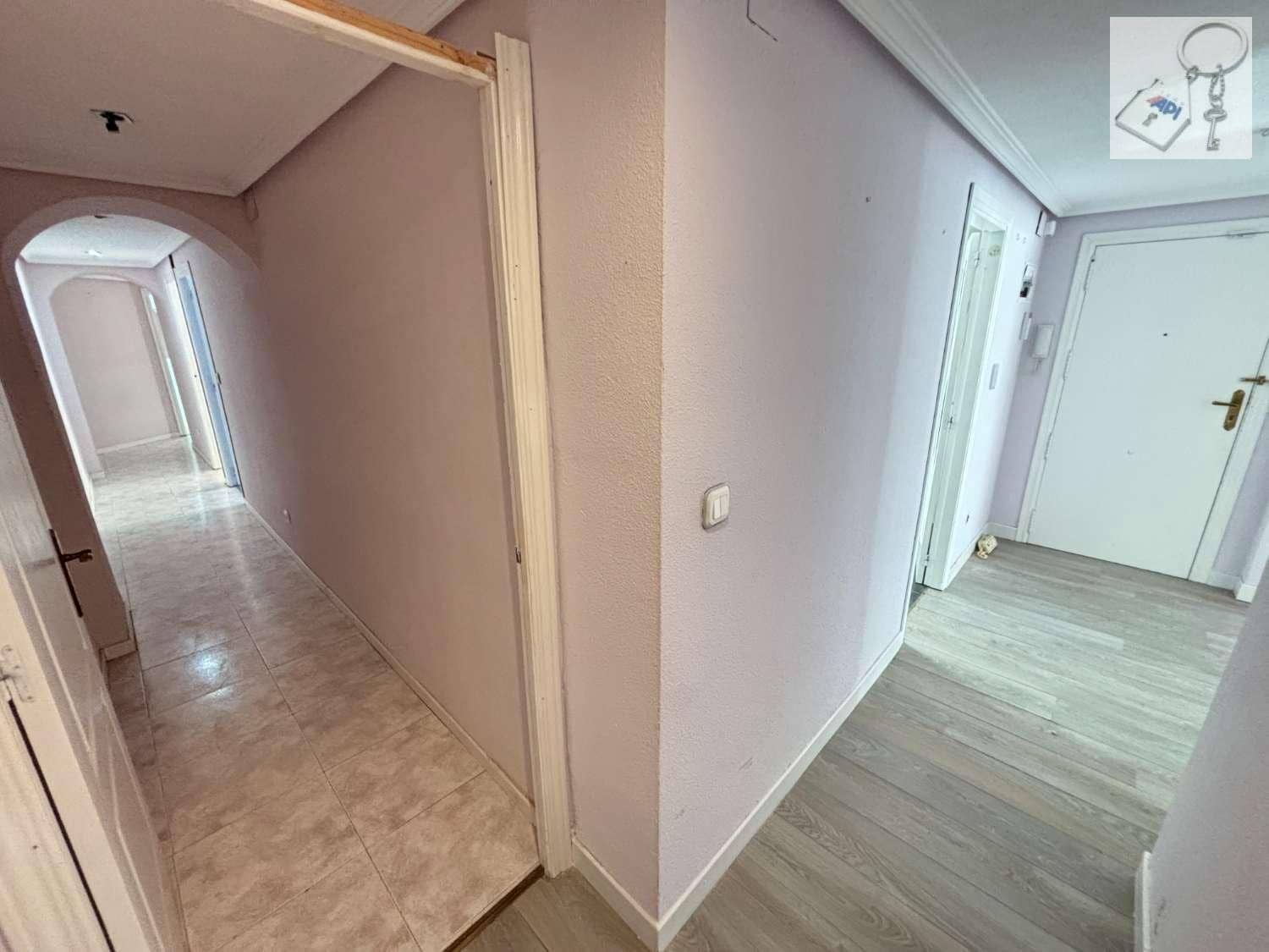 4 sovrum Strandlägenhet till salu i Muchamiel / Mutxamel - 239 000 € (Ref: 9889717)
