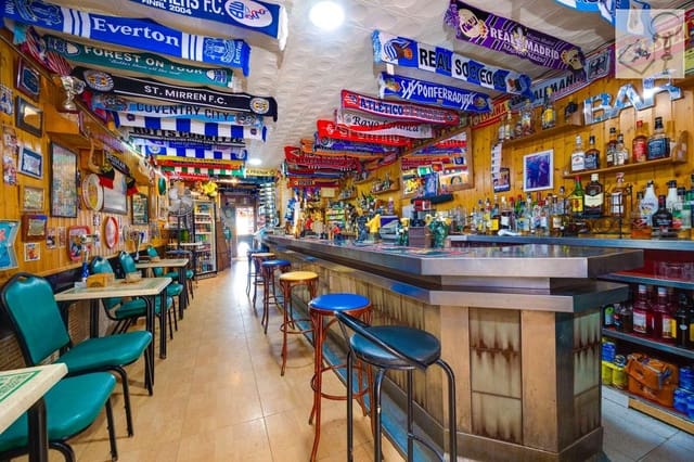Restaurant/bar te koop in El Chaparral - La Siesta - La Torreta, Torrevieja - € 270.000 (Ref: 9891626)