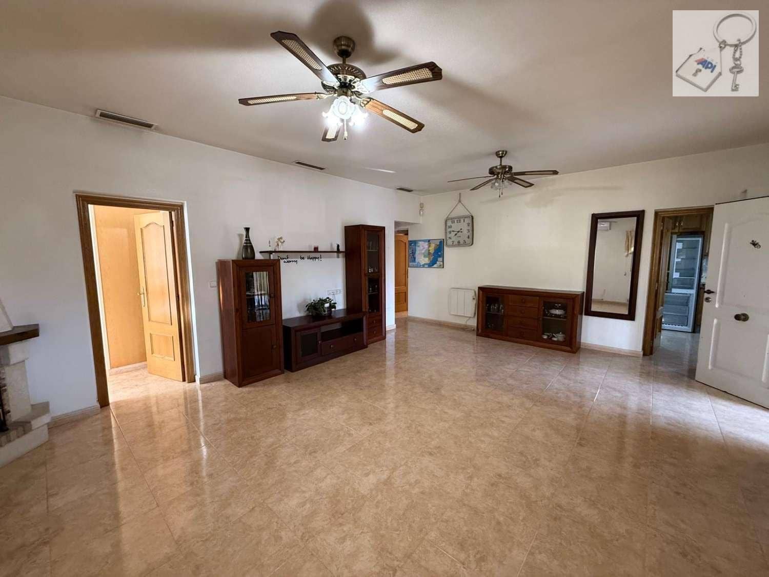 3 chambre Villa/Maison à vendre à Catral avec piscine garage - 395 000 € (Ref: 9895730)