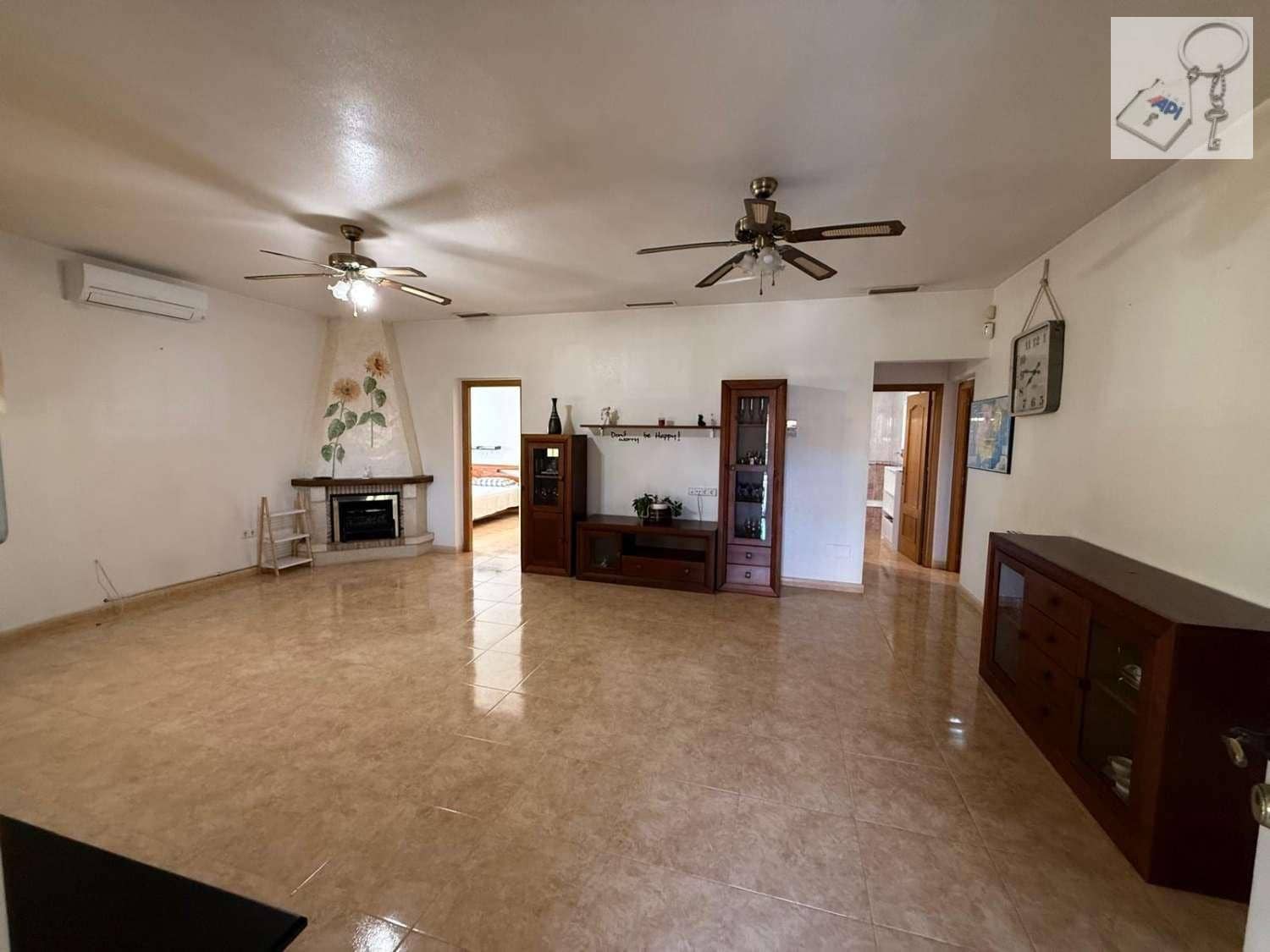 3 chambre Villa/Maison à vendre à Catral avec piscine garage - 395 000 € (Ref: 9895730)