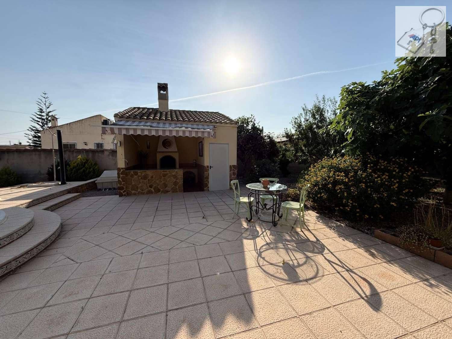 3 chambre Villa/Maison à vendre à Catral avec piscine garage - 395 000 € (Ref: 9895730)