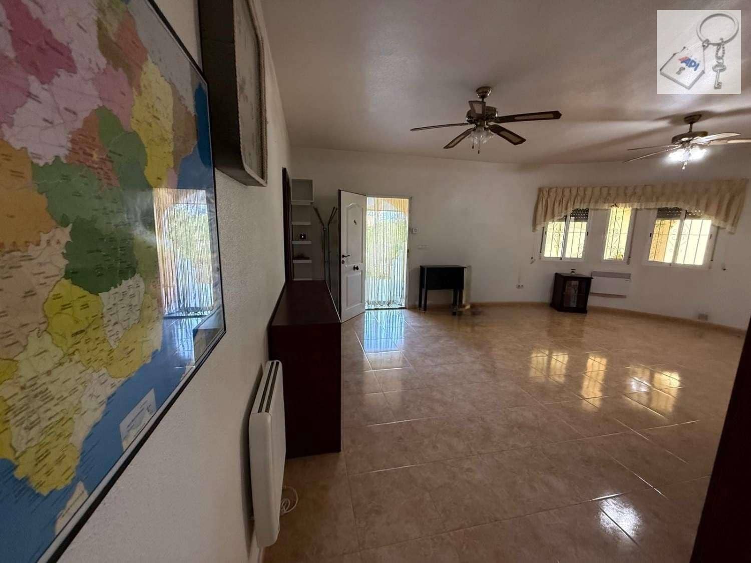 3 chambre Villa/Maison à vendre à Catral avec piscine garage - 395 000 € (Ref: 9895730)
