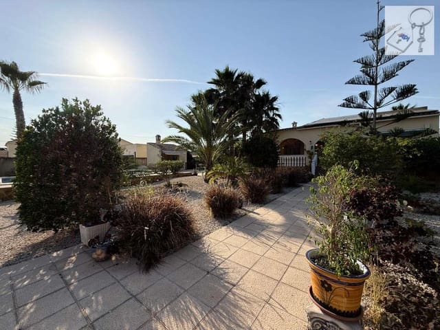 3 chambre Villa/Maison à vendre à Catral avec piscine garage - 395 000 € (Ref: 9895730)