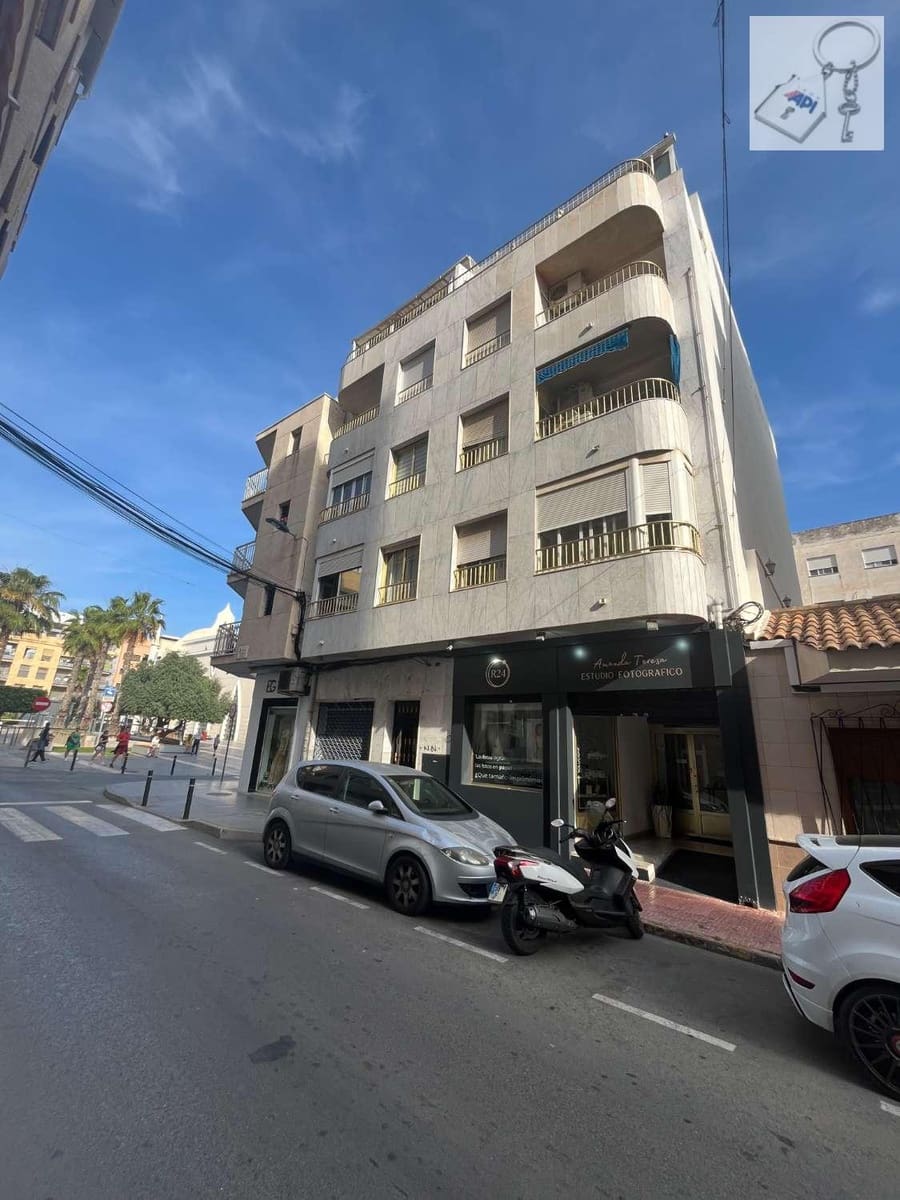 3 soveværelse Strandlejlighed til salg i Torrevieja - € 157.900 (Ref: 9915187)