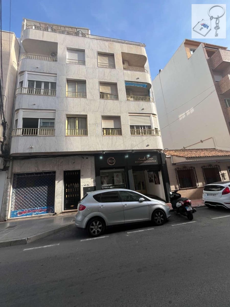 3 soveværelse Strandlejlighed til salg i Torrevieja - € 157.900 (Ref: 9915187)