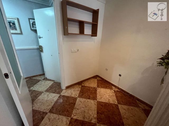 3 soveværelse Strandlejlighed til salg i Las Piscinas Naturales, Torrevieja - € 157.900 (Ref: 9915187)